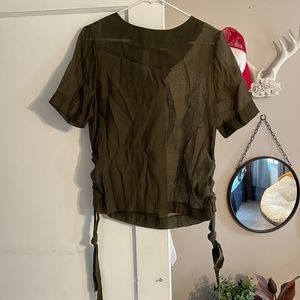 H&M women’s sheer dressy short sleeve top